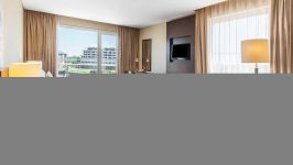 2 Noches en Wyndham Nordelta + Cena + Spa